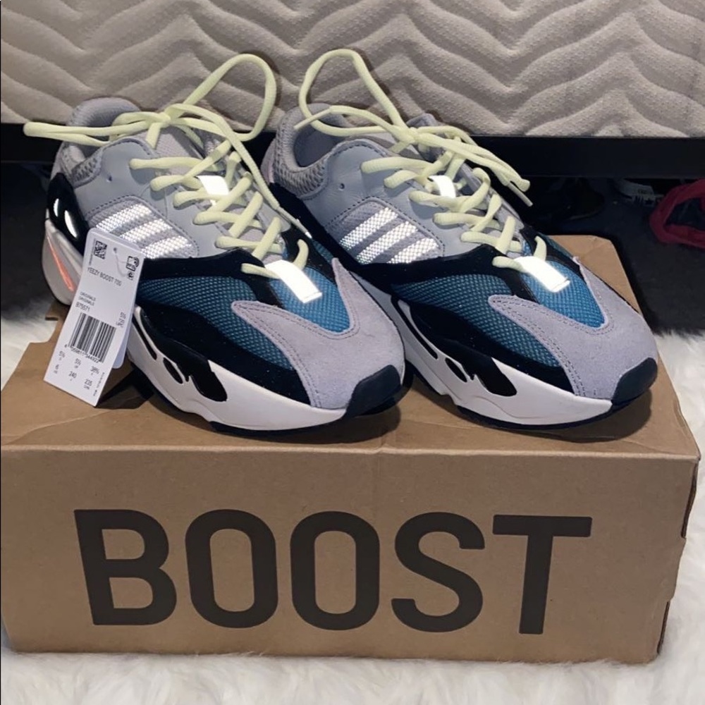 Yeezy Wave Runners. Great copy- not authentic. Never worn. Look identical!